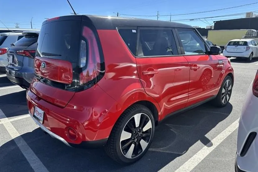 2018 Kia Soul Plus photo 1