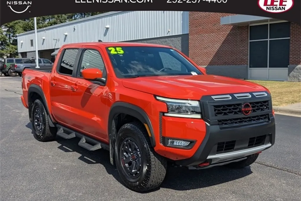 2025 Nissan Frontier PRO-4X photo 1