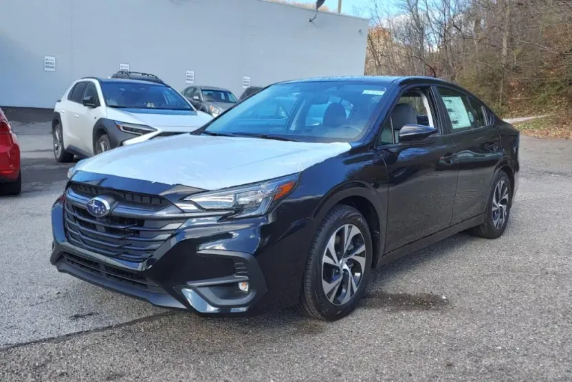 2025 Subaru Legacy Premium photo 1