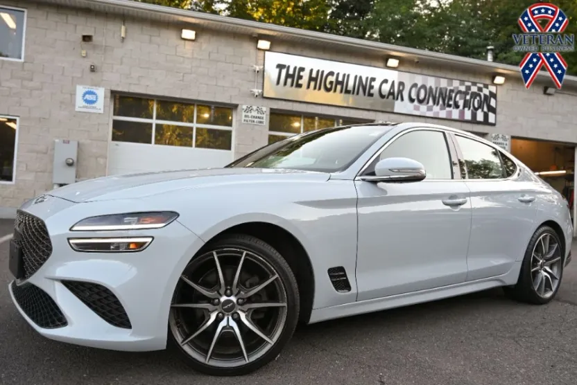 2022 Genesis G70 2.0T photo 1