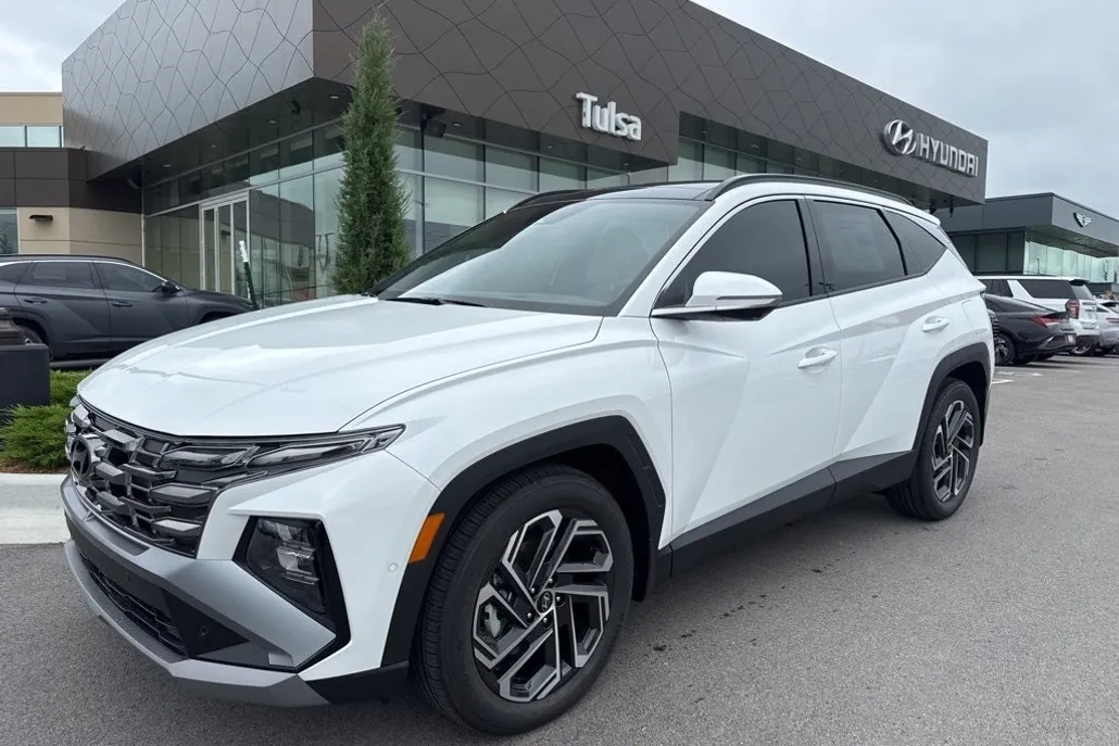 2026 Hyundai Tucson Limited photo 1
