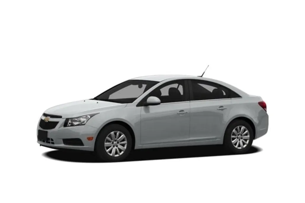 2012 Chevrolet Cruze LS photo 1