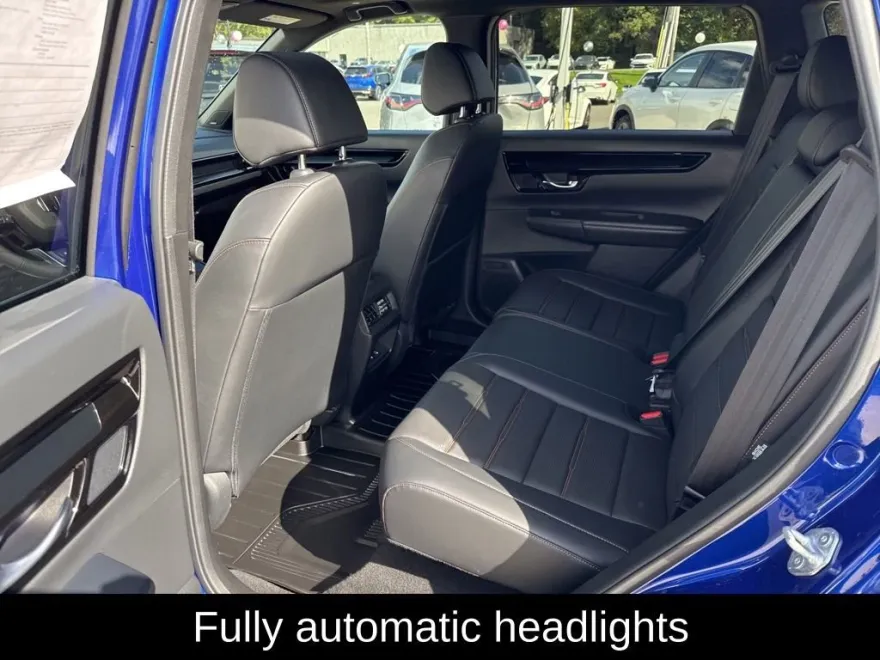 2023 Honda CR-V Hybrid Sport Touring photo 1