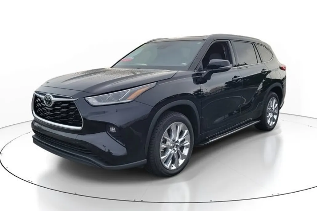 2021 Toyota Highlander Limited photo 1