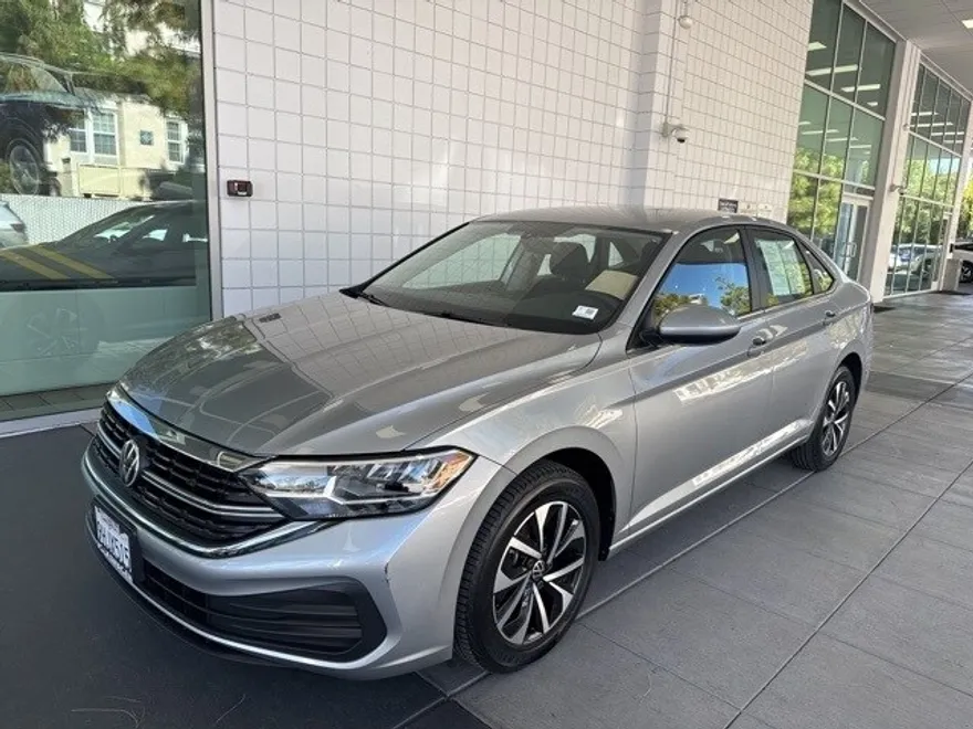2023 Volkswagen Jetta 1.5T S photo 1