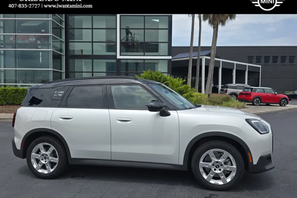 2025 Mini Countryman S ALL4 photo 1