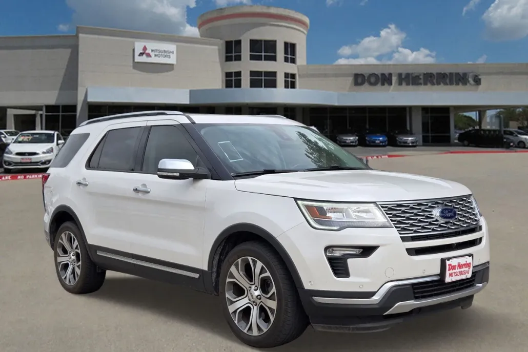 2019 Ford Explorer Platinum photo 1