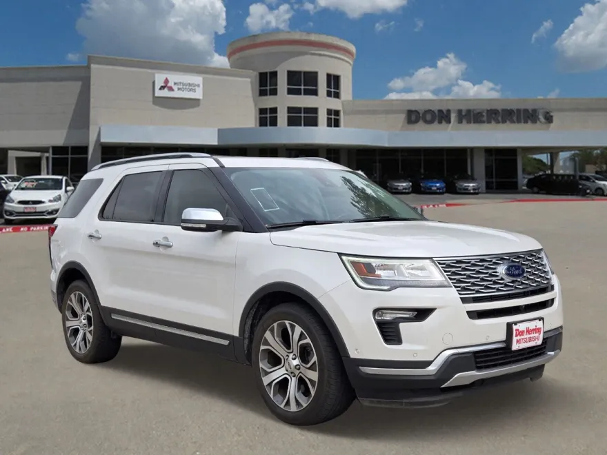 2019 Ford Explorer Platinum photo 1