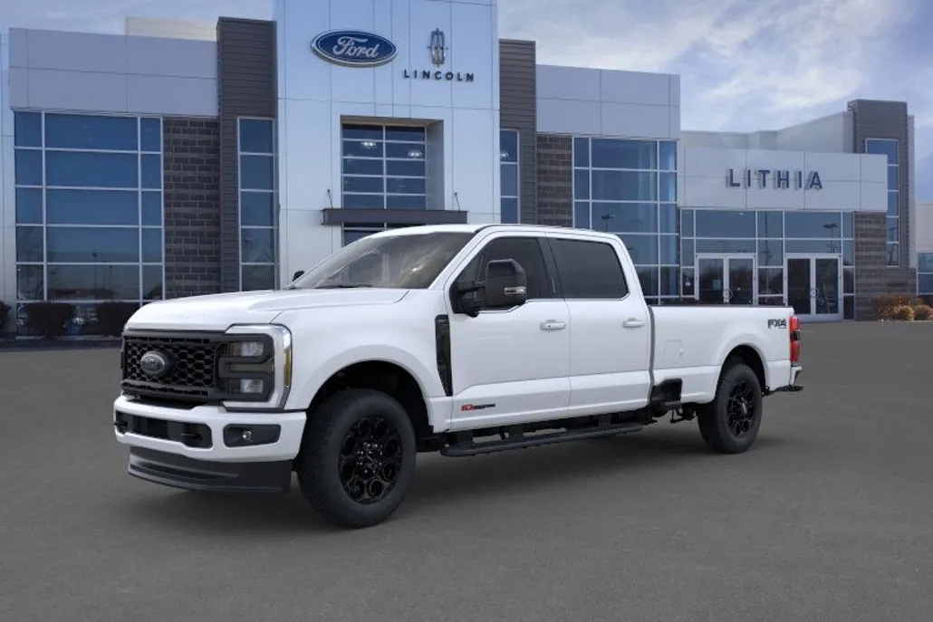 2025 Ford F-350 Lariat photo 1