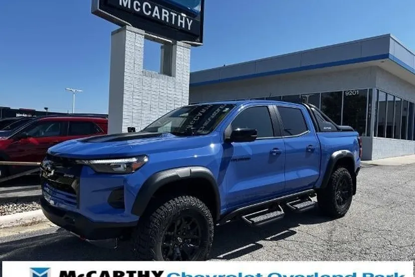 2025 Chevrolet Colorado ZR2 photo 1