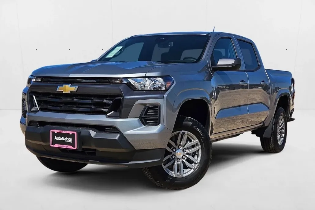 2026 Chevrolet Colorado LT photo 1