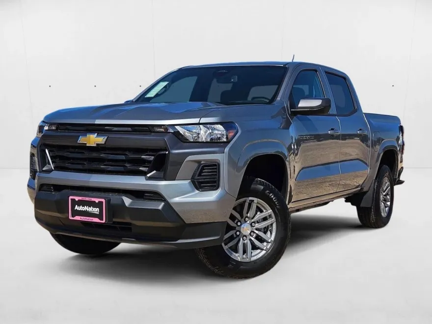 2026 Chevrolet Colorado LT photo 1