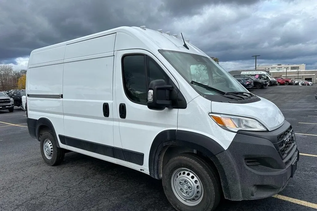 2025 Ram ProMaster 1500 Tradesman Cargo Van High Roof photo 1