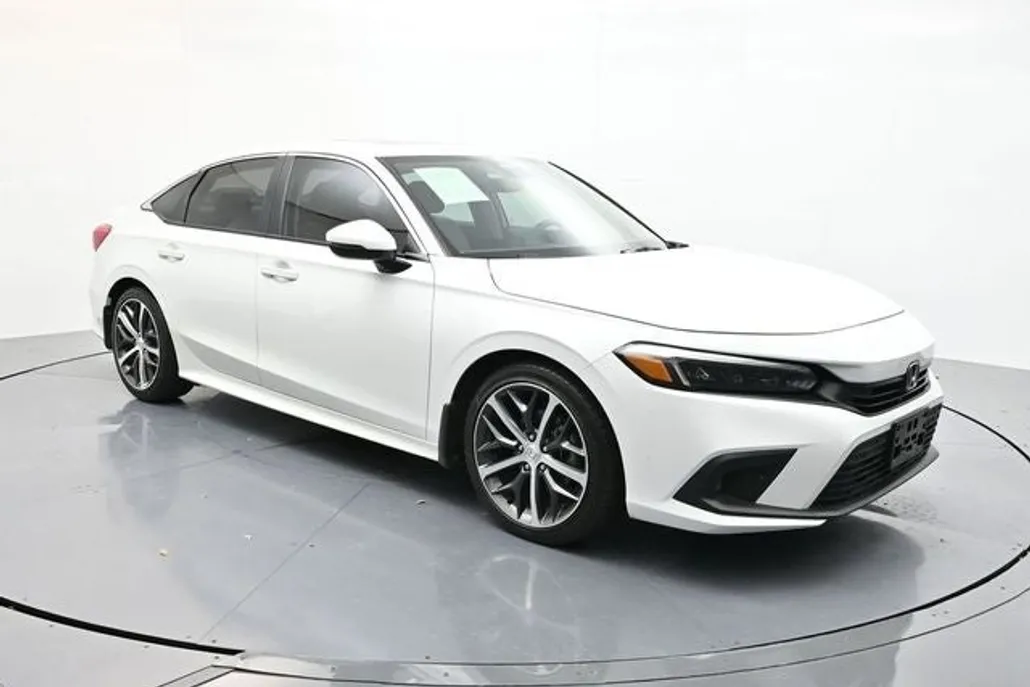 2023 Honda Civic Touring photo 1