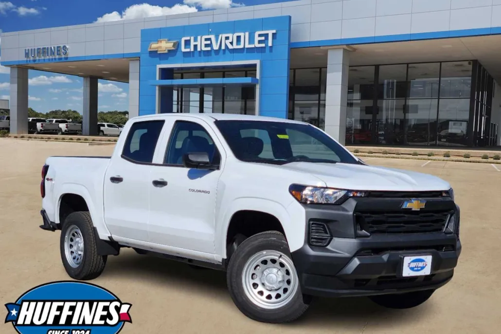 2025 Chevrolet Colorado LT photo 1