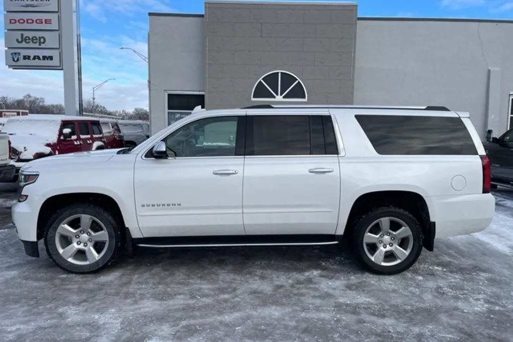 2020 Chevrolet Suburban Premier photo 1