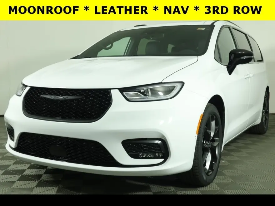 2026 Chrysler Pacifica Limited photo 1