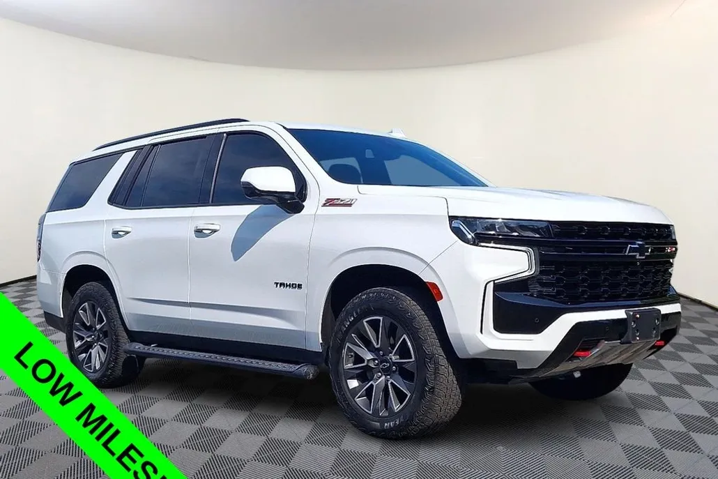 2023 Chevrolet Tahoe Z71 photo 1