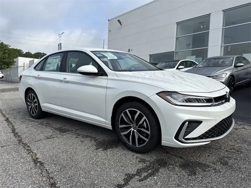 2025 Volkswagen Jetta 1.5T SE photo 1