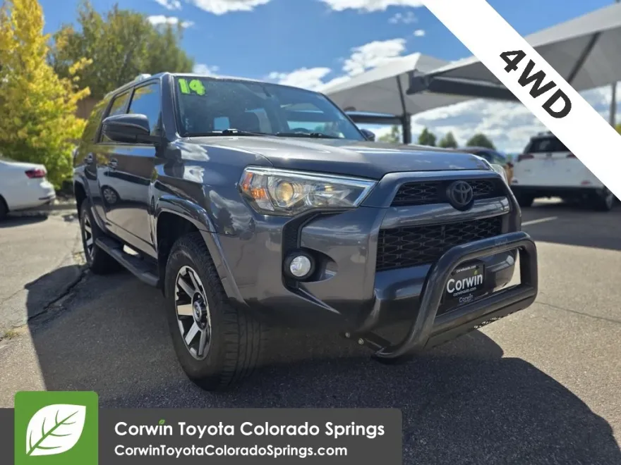 2014 Toyota 4Runner SR5 photo 1