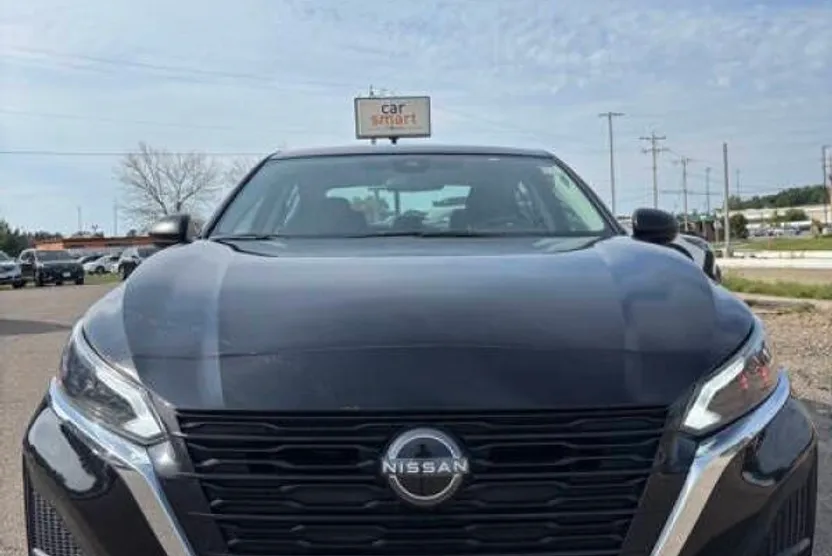 2024 Nissan Altima 2.5 SV photo 1