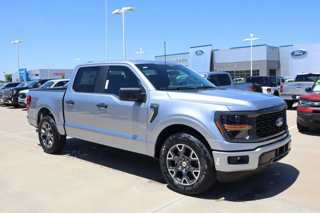 2025 Ford F-150 STX photo 1