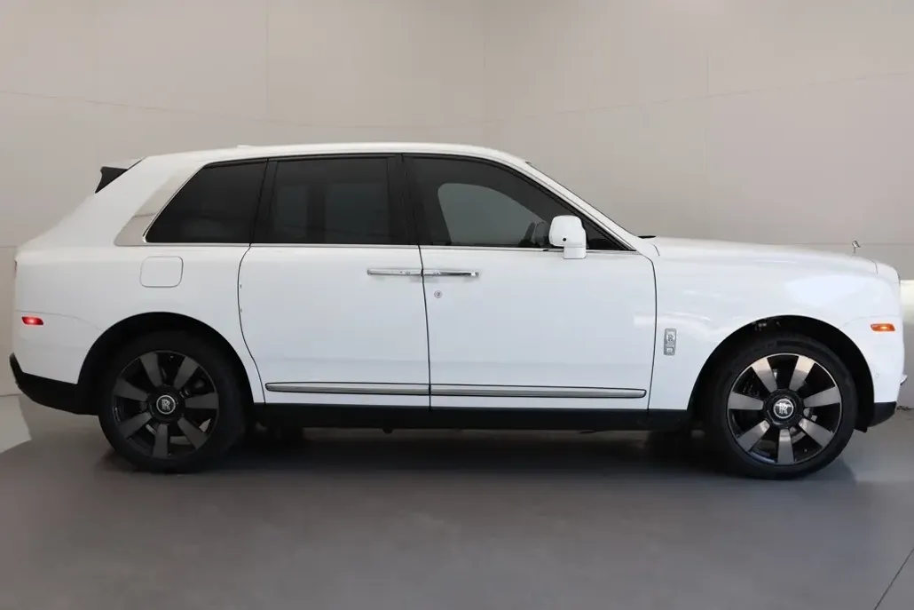 2022 Rolls Royce Cullinan RR31 photo 1