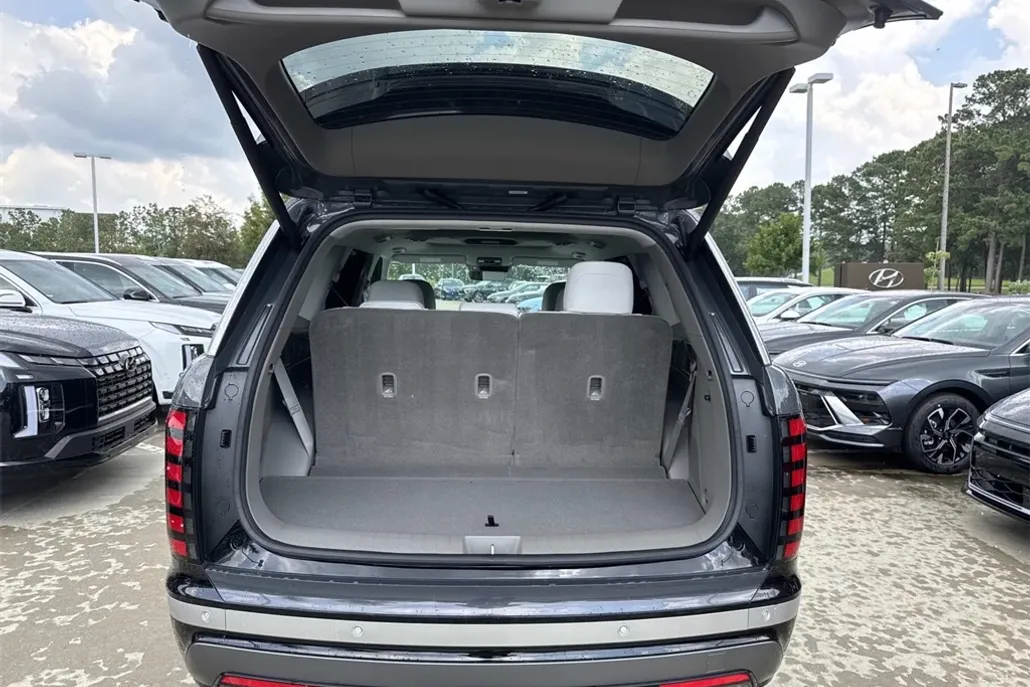 2026 Hyundai Palisade Limited photo 1