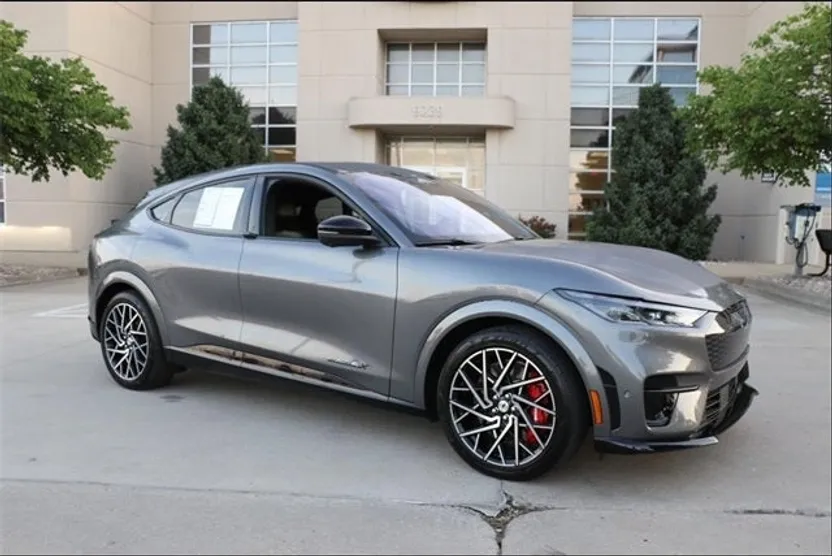 2023 Ford Mustang Mach-E GT photo 1