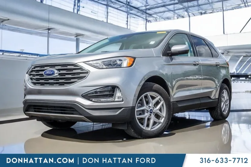 2022 Ford Edge SEL photo 1