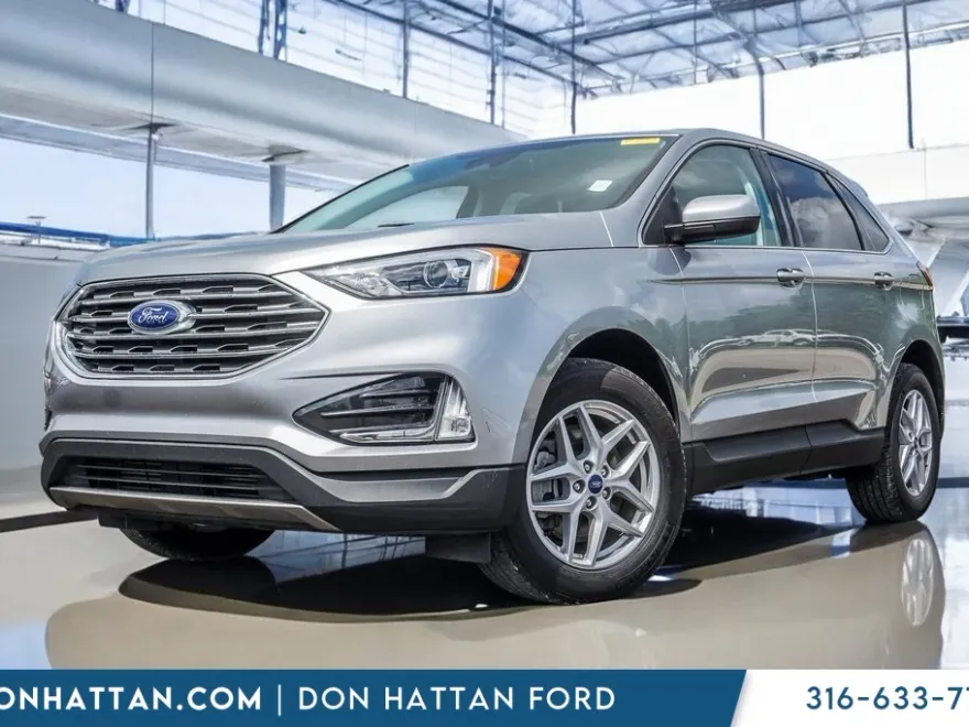 2022 Ford Edge SEL photo 1