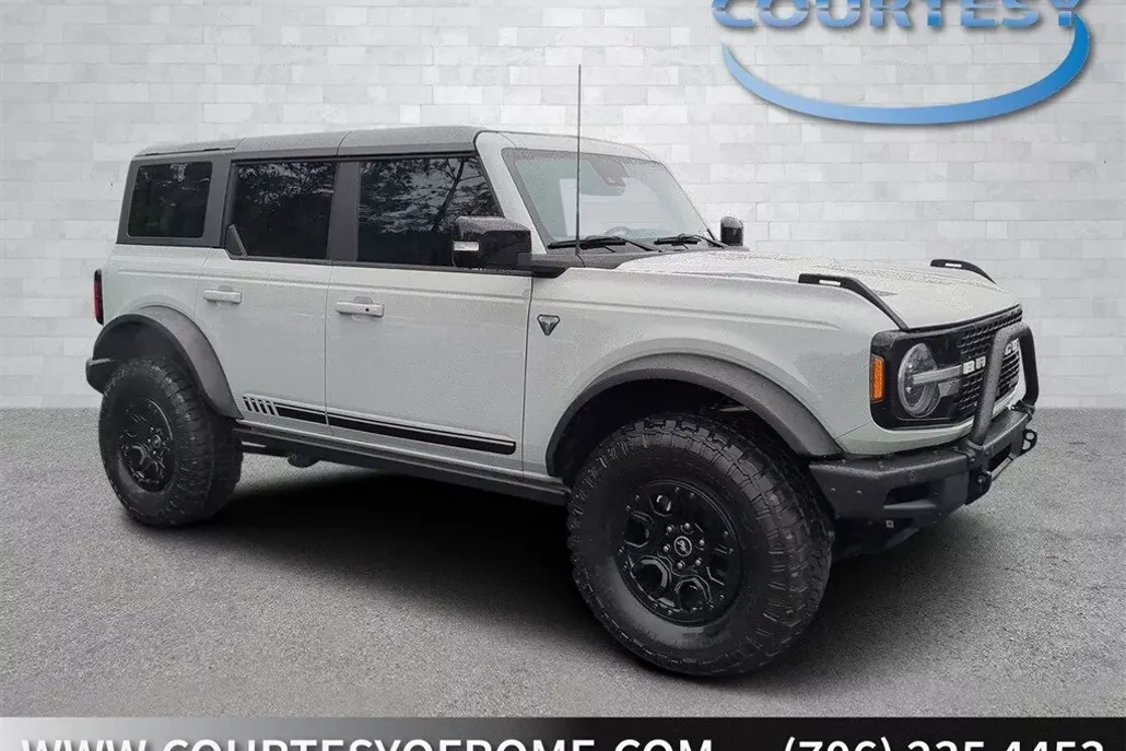 2021 Ford Bronco First Edition photo 1