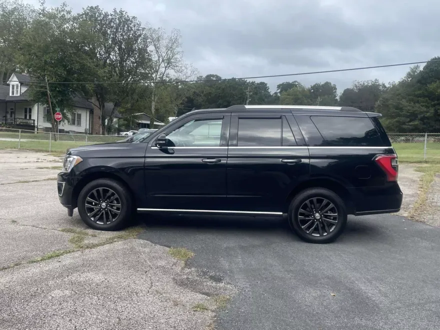 2021 Ford Expedition Limited photo 1