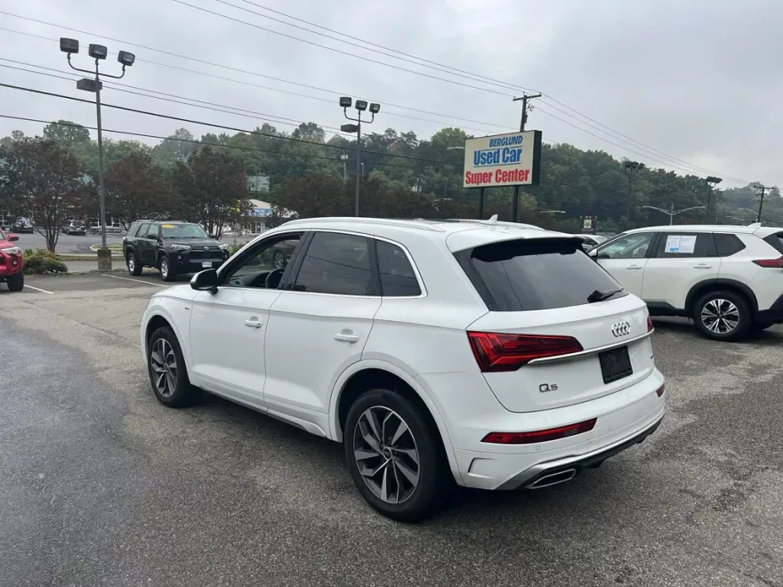 2023 Audi Q5 45 S line Premium photo 1