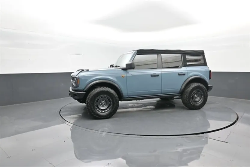 2021 Ford Bronco Badlands photo 1