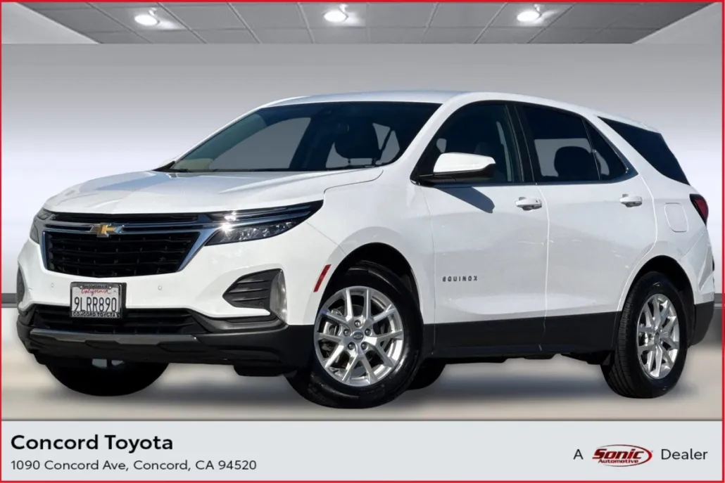 2024 Chevrolet Equinox LT photo 1