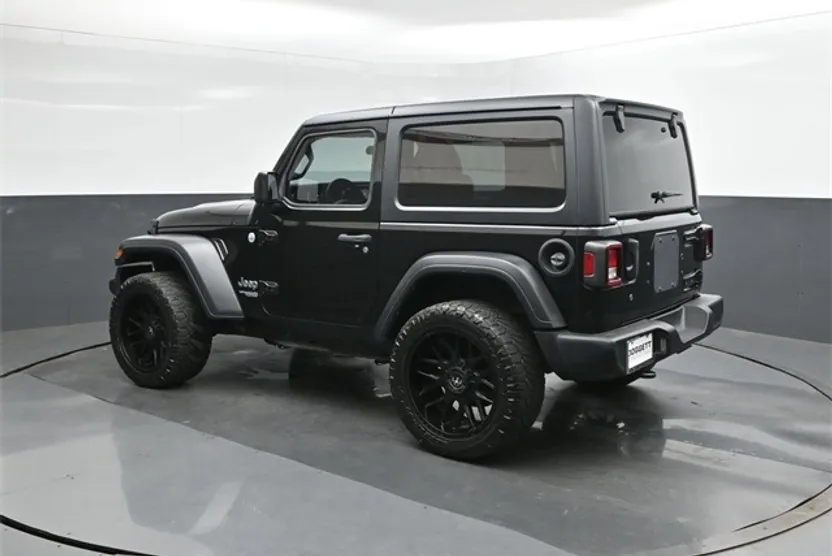 2018 Jeep Wrangler Sport S photo 1
