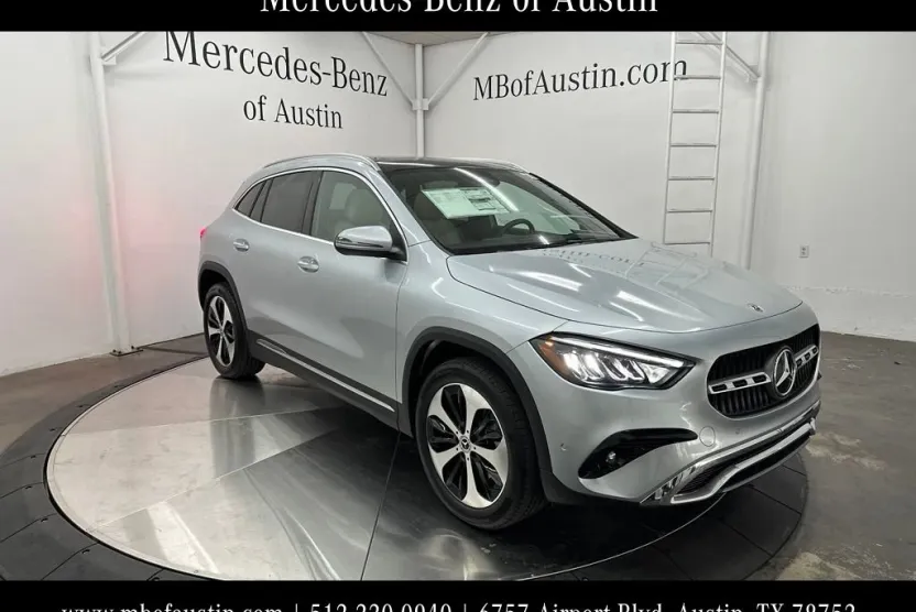 2025 Mercedes Benz GLA 250 photo 1