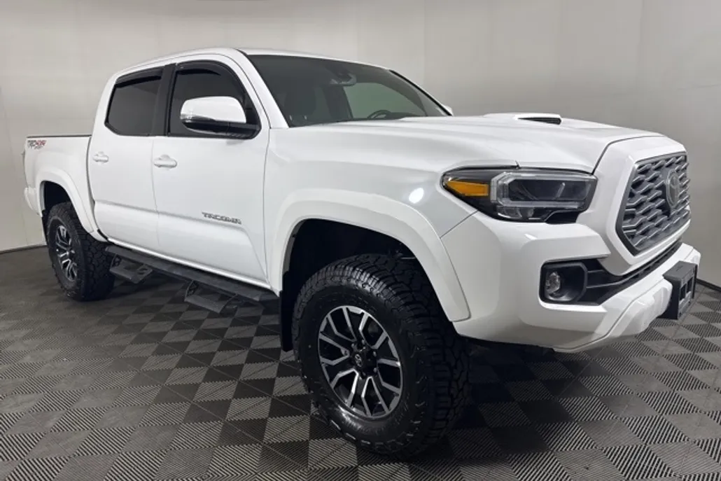 2023 Toyota Tacoma SR5 photo 1