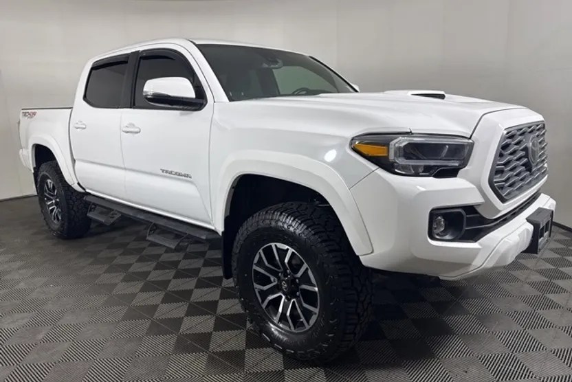 2023 Toyota Tacoma SR5 photo 1