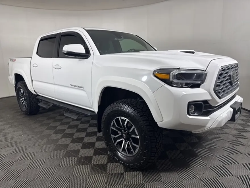 2023 Toyota Tacoma SR5 photo 1