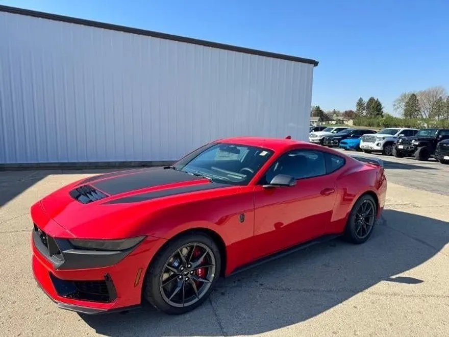 2025 Ford Mustang Dark Horse photo 1