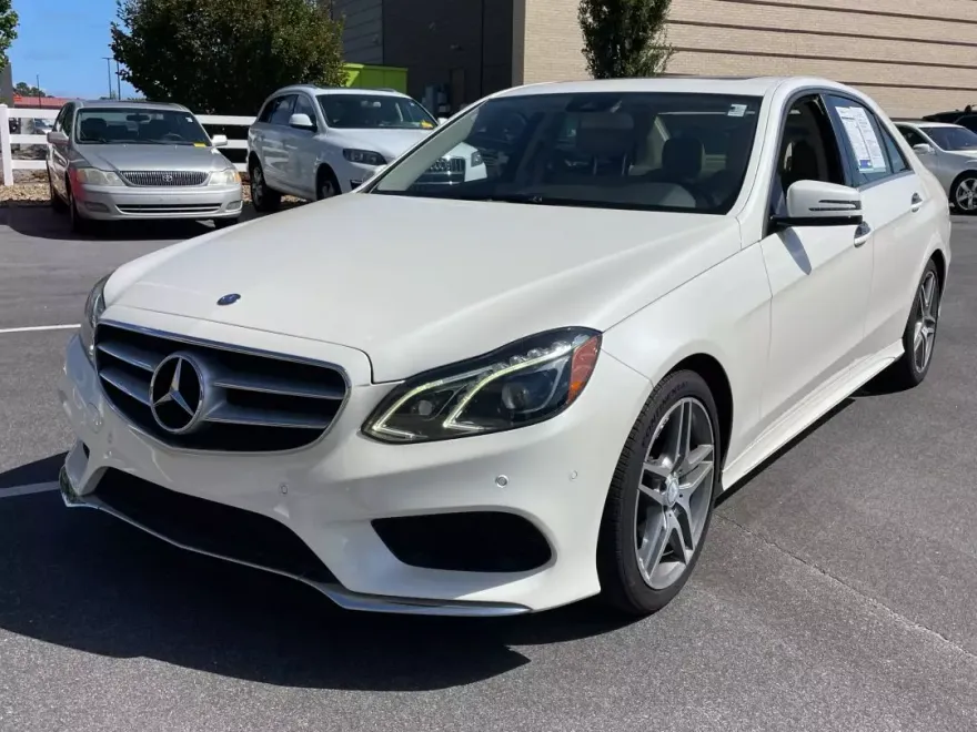 2014 Mercedes Benz E 4MATIC photo 1