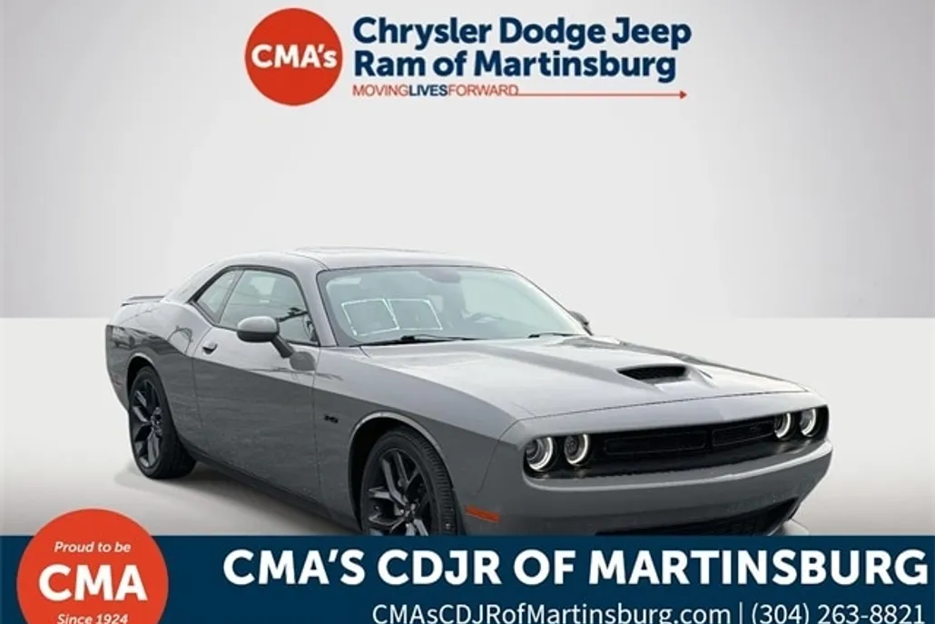 2023 Dodge Challenger R/T photo 1