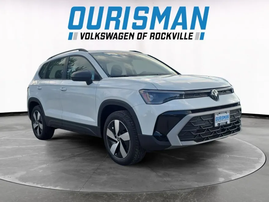 2025 Volkswagen Taos S photo 1