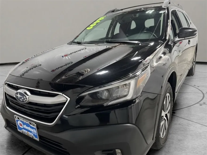 2021 Subaru Outback Premium photo 1