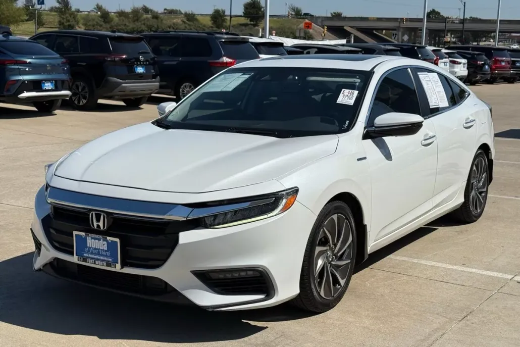 2022 Honda Insight Touring photo 1