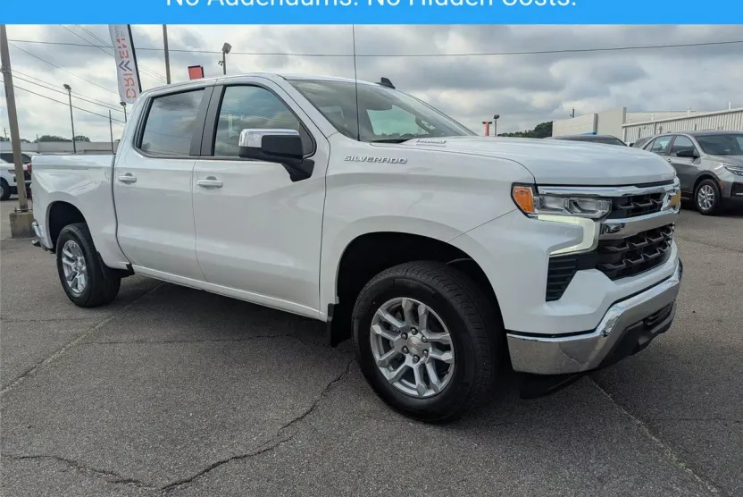 2025 Chevrolet Silverado 1500 LT photo 1