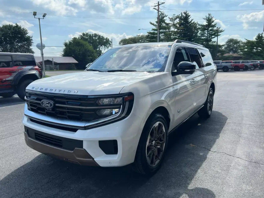 2025 Ford Expedition King Ranch MAX photo 1