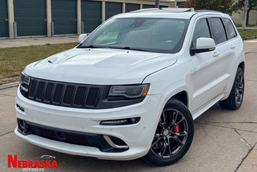 2015 Jeep Grand Cherokee SRT8 photo 1